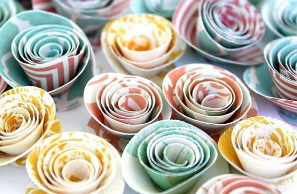 magazine rolled paper flowers