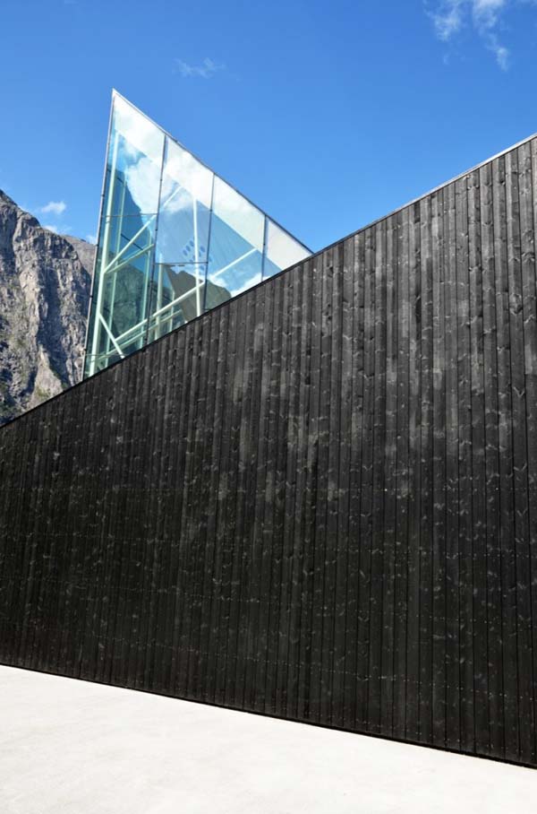 trollwall-restaurant-reiulf-ramstad-architects (6)