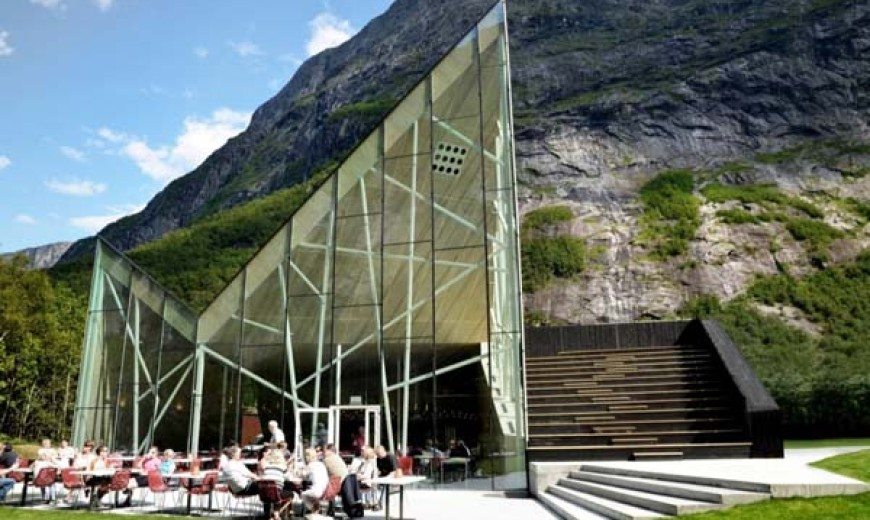 Majestic architecture inspired by mountains: Trollwall Restaurant and Service