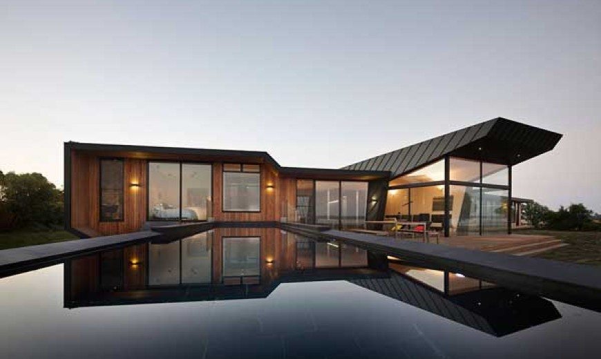 Excellent Beached House in Australia by BKK Architects