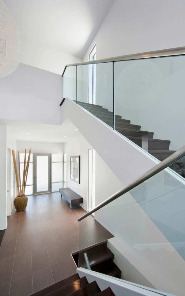 Contemporary-Fraser-Residence-in-Westboro-Village-7