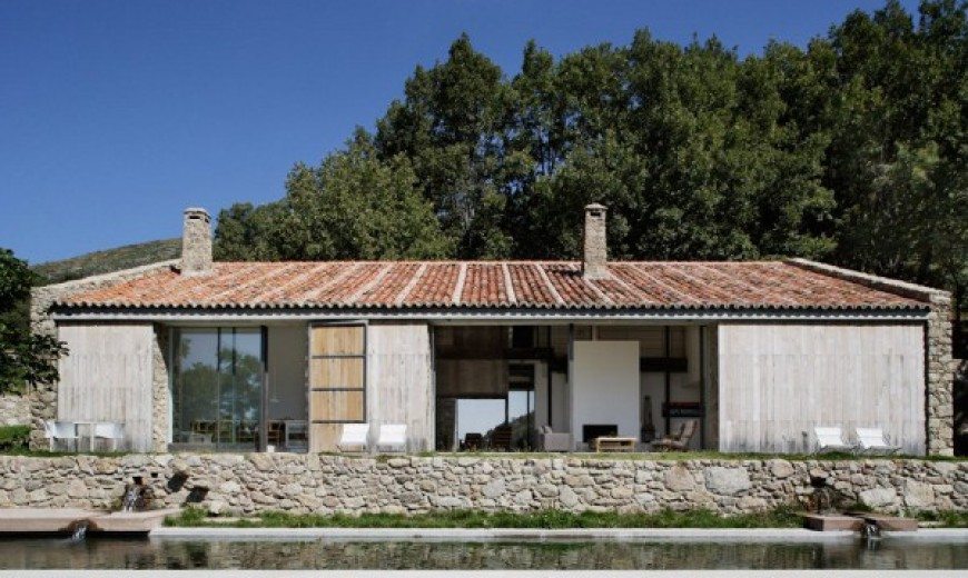 Sober Finca en Extremadura is a Sustainable Family Home
