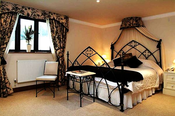 Gothic Inspired Home Decor