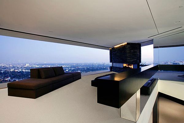 OpenHouse in Hollywood Hills, California 9