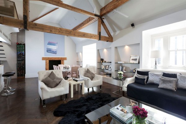 Top-Floor-2-Bedroom-Love-Nest-in-Kensington-Church-Court-London-1