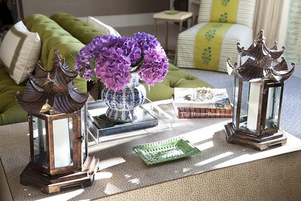 WAYS TO MAKE THE PERFECT COFFEE TABLE VIGNETTE 1