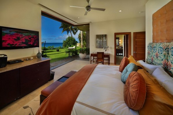 Jewel of Kahana Beach House 14