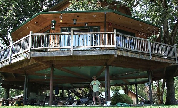 Largest Tree House in the World 2