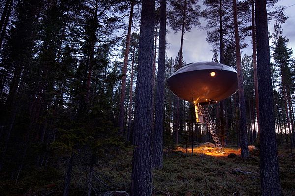 Sweeden-Treehotel-UFO-1