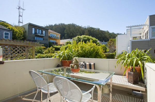 Ten-Feet Wide Contemporary Home 10