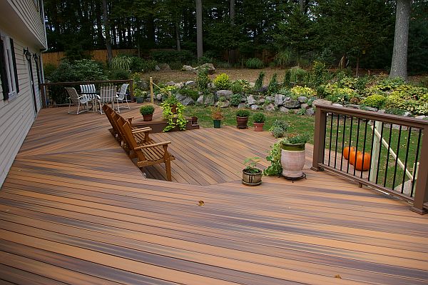 wooden-decking-backyard