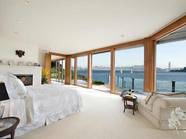 Bedroom with amazing sea view