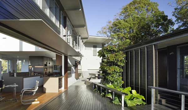 Complex Maleny House 16