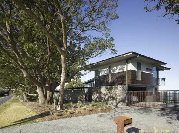 Complex Maleny House 3
