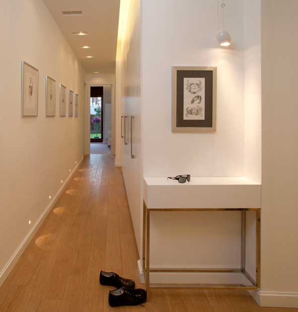 Contemporary Eko Park Apartment Interior - hallway