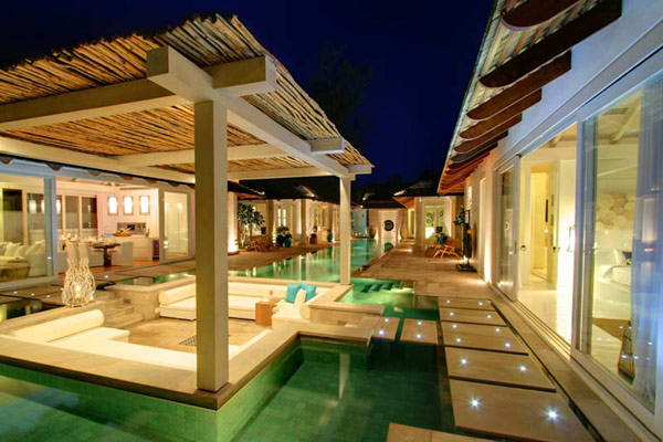 Contemporary Thailand Villa exterior pool