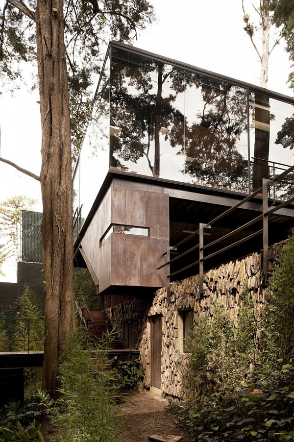 Corallo-House-by-Paz-Arquitectura-glass-house-exterior
