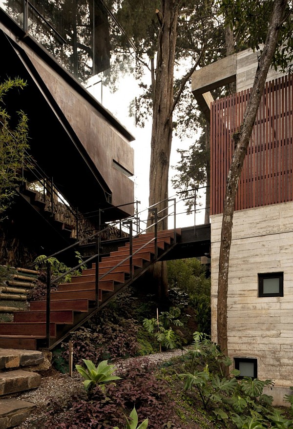Corallo House by Paz Arquitectura - home in the forest