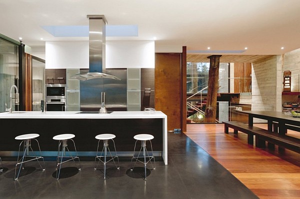 Corallo House by Paz Arquitectura - open space kitchen design