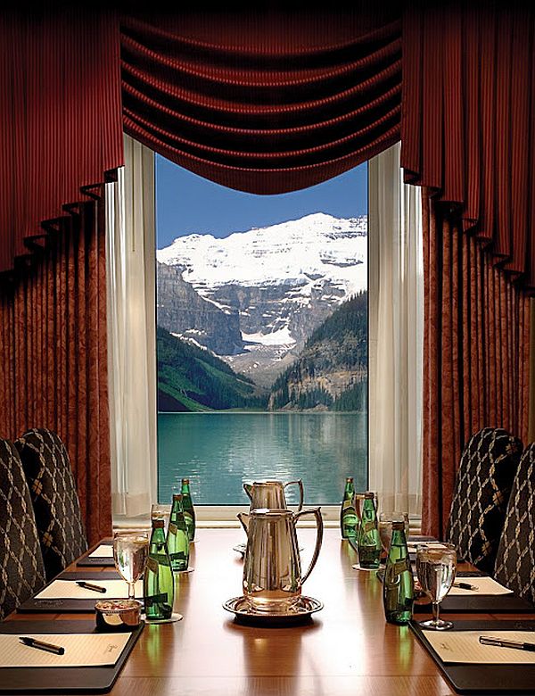 Fairmont-Chateau-Lake-Louise-Canada-4