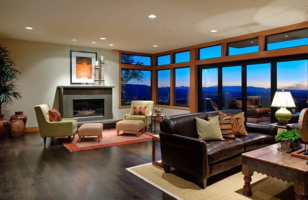 Harrison Street Residence relaxing living room area