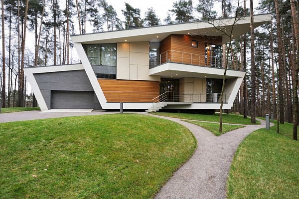 House in the Forest, Moscow - back view