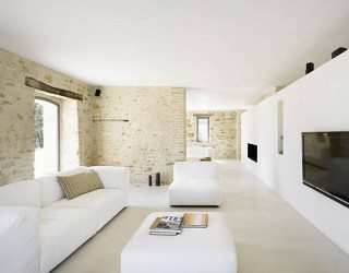 Renovated House in Treia has All Charm Kept Intact