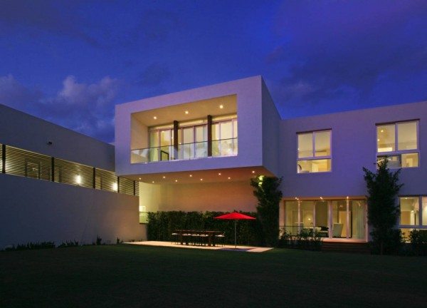 La-Gorce-Residence-in-Miami-2-600x432