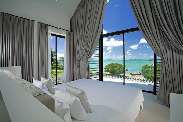 Luxurious-Phuket-Villa-stunning-bedroom-with-sea-views-600x399