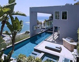 Ultra-modern Malibu Villa With Outdoor Pool, Spells Luxury