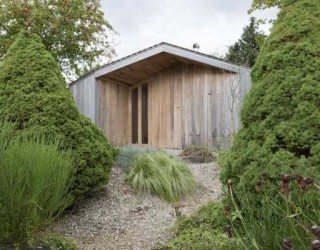 Modern Garden Shed in the Netherlands: Poplar Garden House