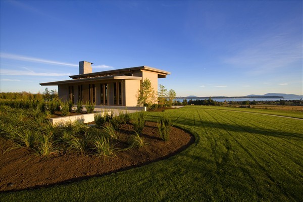 Semiahmoo-Horizon-Houses-green-landscape