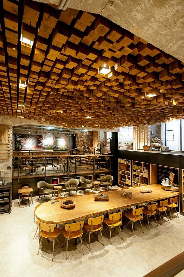 Starbucks concept store in Amsterdam instead of bank vault 9