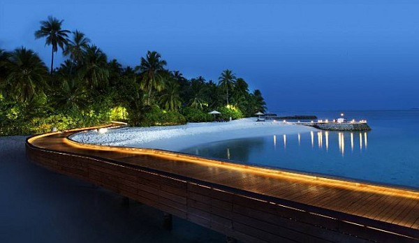 W-Retreat-and-Spa-in-Maldives-at-night-1