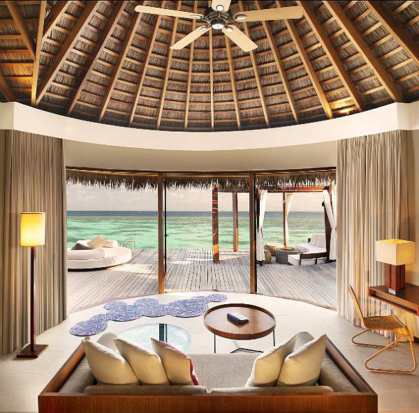 W-Retreat-and-Spa-in-Maldives-bedroo-with-amazing-ocean-views