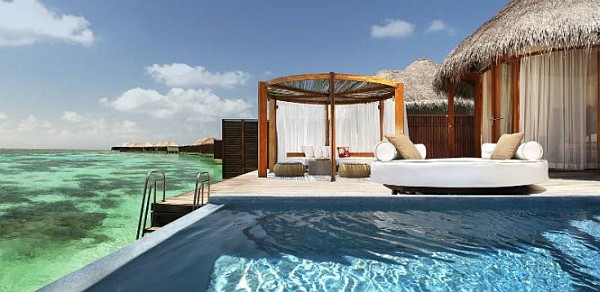 W-Retreat-and-Spa-in-Maldives-pool-deck-with-pation-and-amazing-views