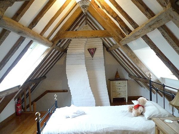 cottage attic bedroom design