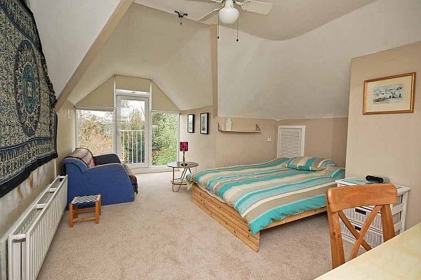 32 Attic Bedroom Design Ideas