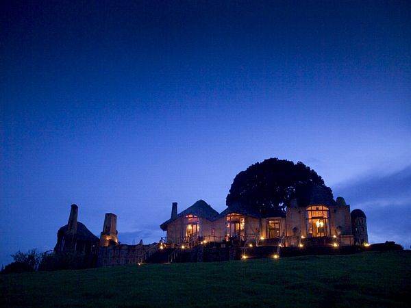 ngorongoro crater lodges