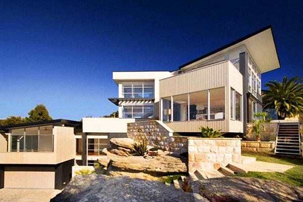 white beach house in Sydney