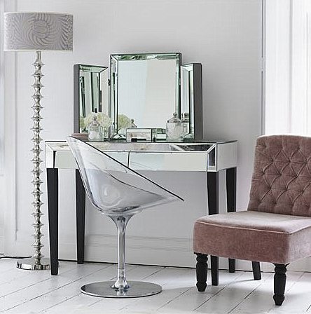 50s Style Mirrored Dressing Table.png
