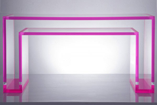 Alexandra-von-Furstenberg’s-Plexiglass-Furniture-4