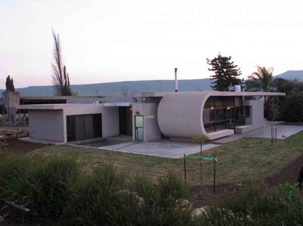 Beam-House-by-Uri-Cohen-Architects2