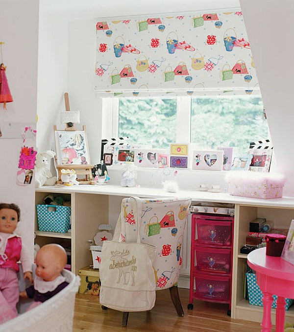 Country Bungalow Ireland - colorful kids room