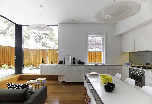 Elliott-Ripper-House-8-open-space-kitchen-with-dining-table