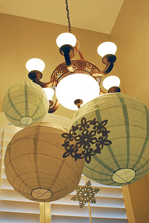 Entryway Chandelier.png