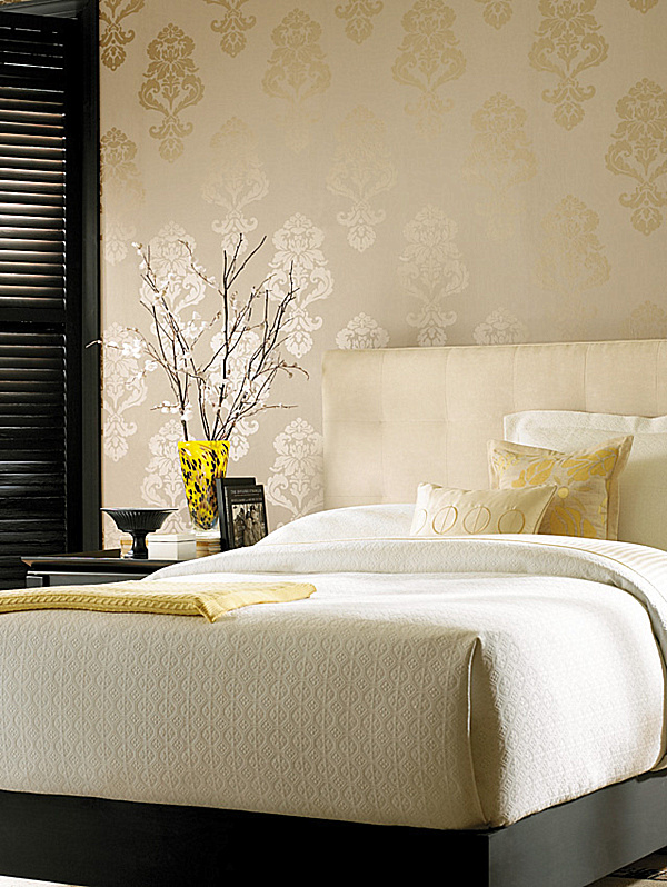 Gold Damask Wallpaper.png