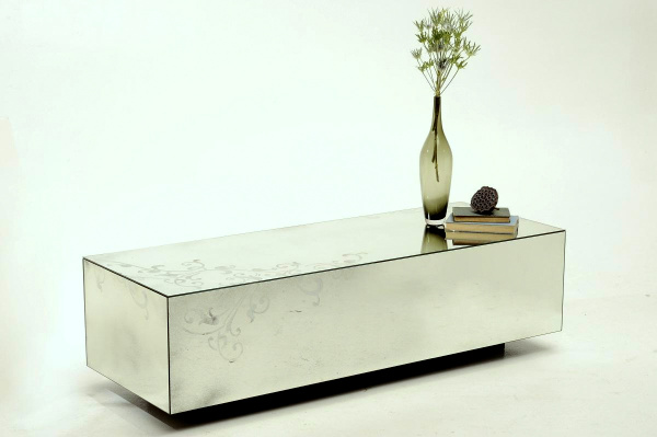 Mirror-Cube-Coffee-Table-With-Arabesque-Design