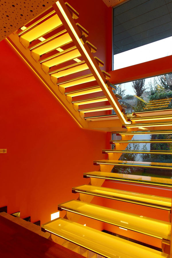 Orange-House-in-Turkey-modern-interior-staircases