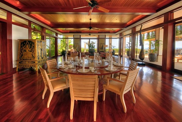 Thai Luxury Seaside Villa - wooden dining room